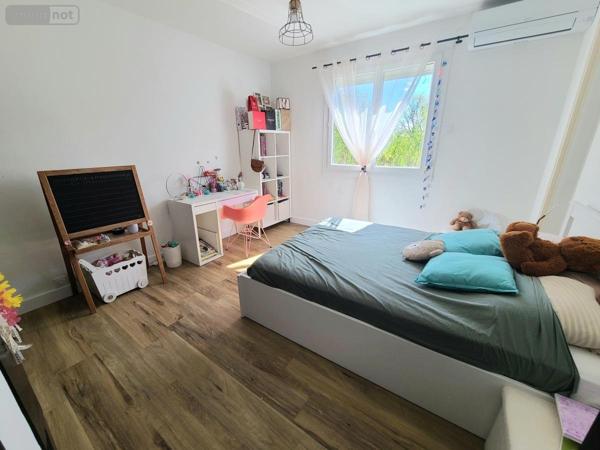 Maison à vendre à Pierrelatte dans la Drôme (26700), ref : 26060-788