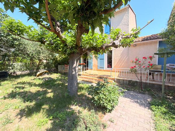 A VENDRE 84120 PERTUIS MAISON TYPE 4 PIECES D'ENVIRON 90 M² AVEC JARDIN ET GARAGE.