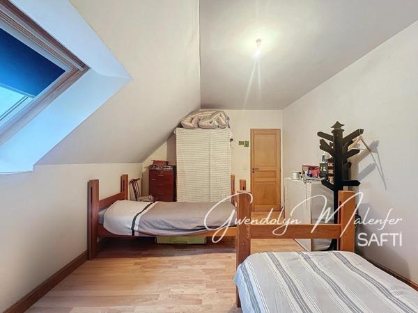 Maison en pierre rénovée avec charme et authenticité