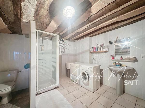 Maison en pierre rénovée avec charme et authenticité