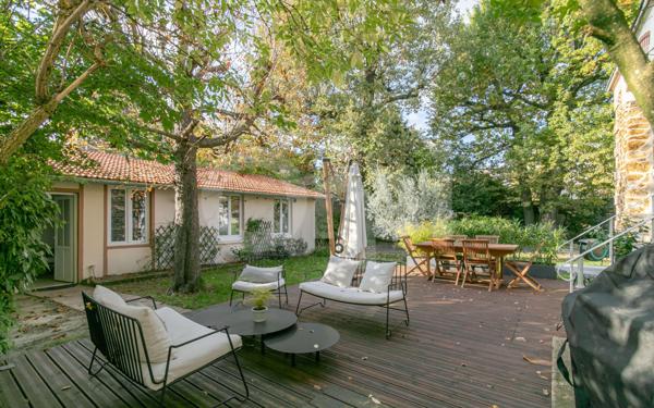 Maison à vendre    7 pièces •  Saint-Maur-des-Fossés