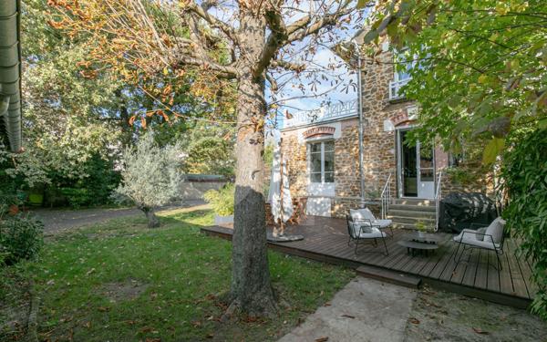 Maison à vendre    7 pièces •  Saint-Maur-des-Fossés