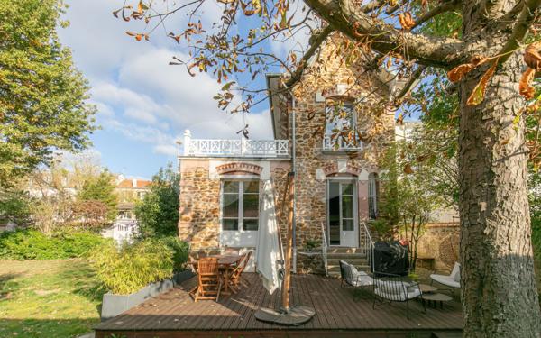 Maison à vendre    7 pièces •  Saint-Maur-des-Fossés