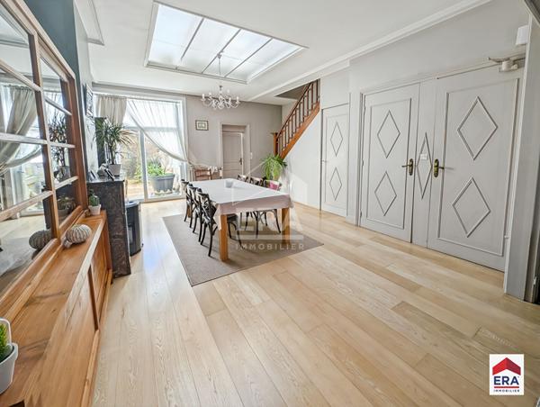 Maison Roubaix 5 pièces 170m² avec Garage + Extérieur