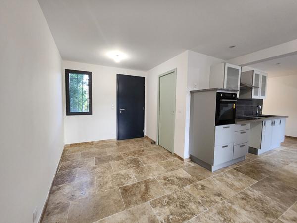 EXCLUSIVITE A SAINT SATURNIN LES AVIGNON - LOCATION MAISON DE 83 M² SURF HAB TERRAIN DE 186 M² - 3 CHAMBRES