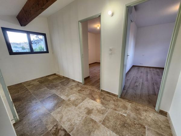 EXCLUSIVITE A SAINT SATURNIN LES AVIGNON - LOCATION MAISON DE 83 M² SURF HAB TERRAIN DE 186 M² - 3 CHAMBRES