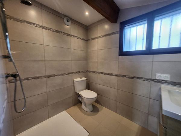 EXCLUSIVITE A SAINT SATURNIN LES AVIGNON - LOCATION MAISON DE 83 M² SURF HAB TERRAIN DE 186 M² - 3 CHAMBRES