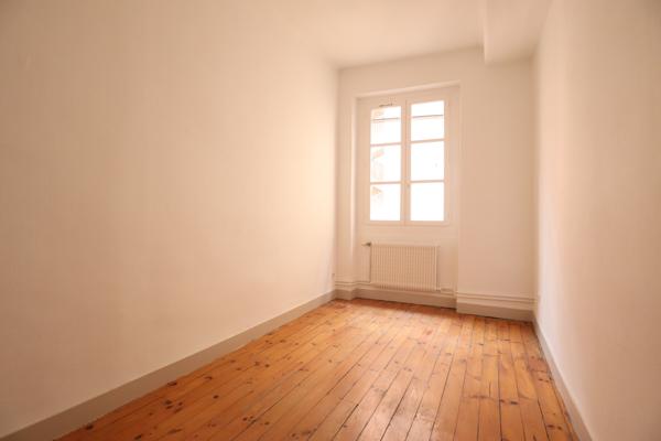 101m² - T4 en DUPLEX - RUE IMBERT-COLOMES - COEUR DES PENTES