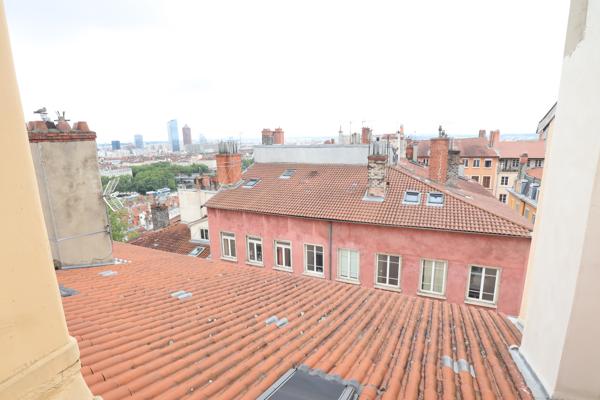 101m² - T4 en DUPLEX - RUE IMBERT-COLOMES - COEUR DES PENTES