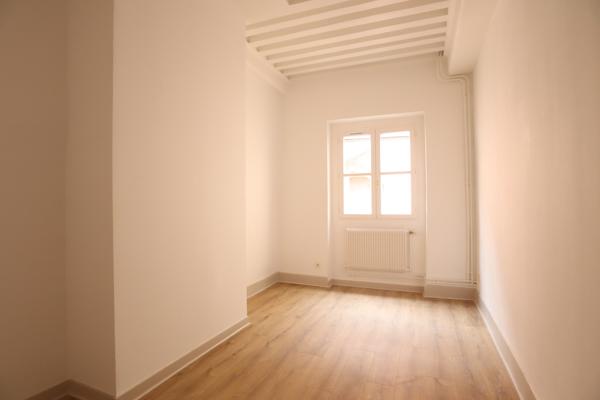 101m² - T4 en DUPLEX - RUE IMBERT-COLOMES - COEUR DES PENTES