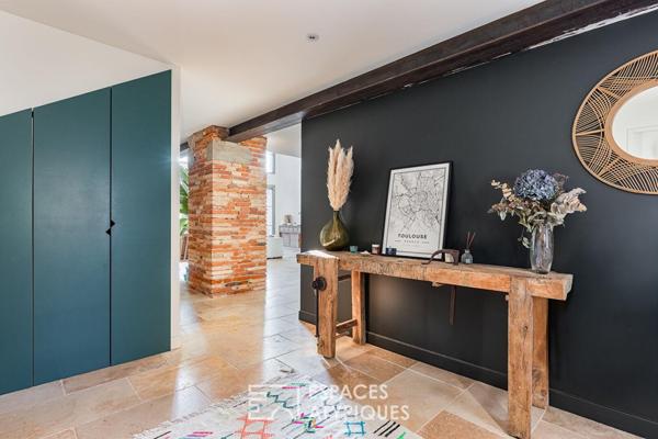 Grange rénovée esprit loft avec piscine