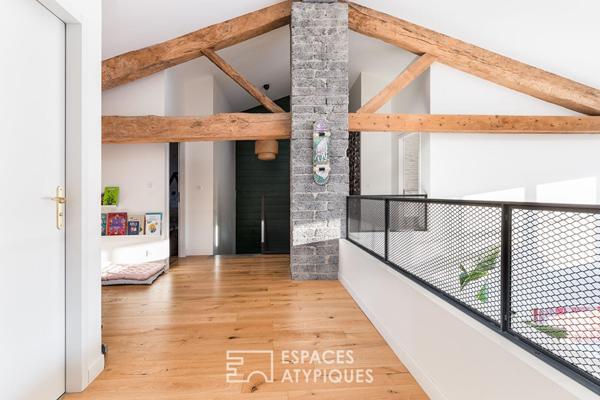 Grange rénovée esprit loft avec piscine