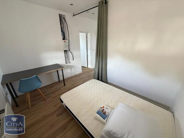 Appartement à louer 2 pièces 23.74m² Vichy (03200)