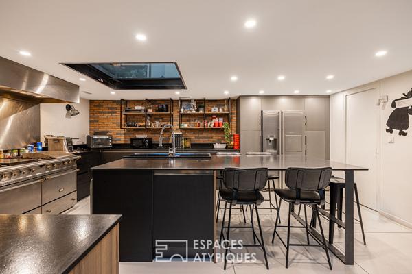 Loft industriel avec garage