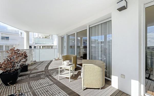 Appartement à vendre    3 pièces • 100,01 m2 La Rochelle