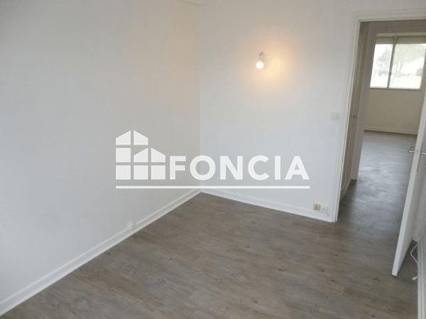 Location Appartement 3 pièces 55.14 m² - 94 RUE DE SARGE Le Mans 72000