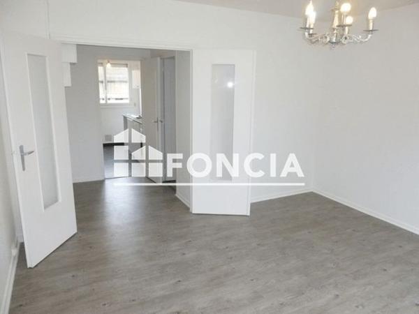 Location Appartement 3 pièces 55.14 m² - 94 RUE DE SARGE Le Mans 72000