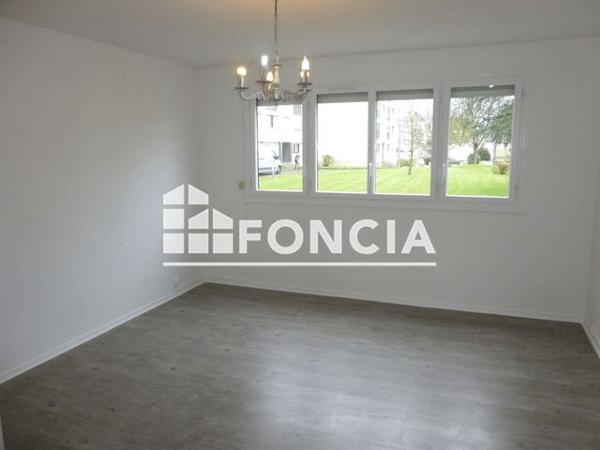 Location Appartement 3 pièces 55.14 m² - 94 RUE DE SARGE Le Mans 72000