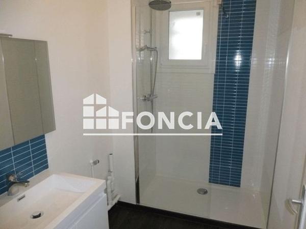 Location Appartement 3 pièces 55.14 m² - 94 RUE DE SARGE Le Mans 72000