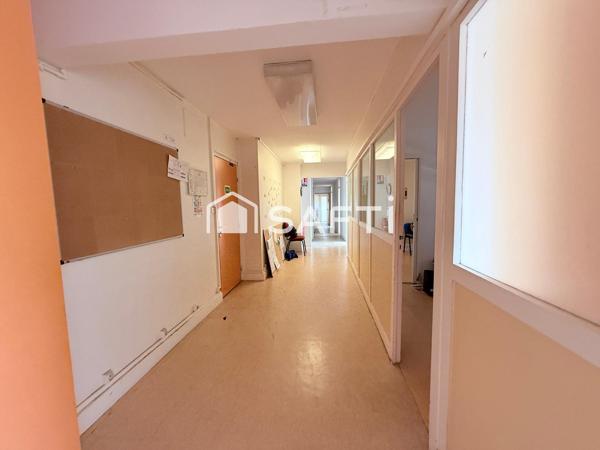 Opportunité: plateau amenagé en bureau - possibilité de création de logements -