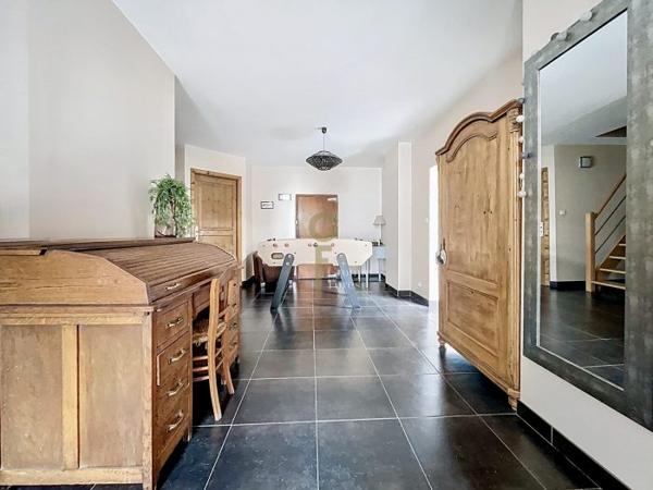 Maison mitoyenne 2 côtés Halluin Secteur Linselles-Vallée Lys 177 m²