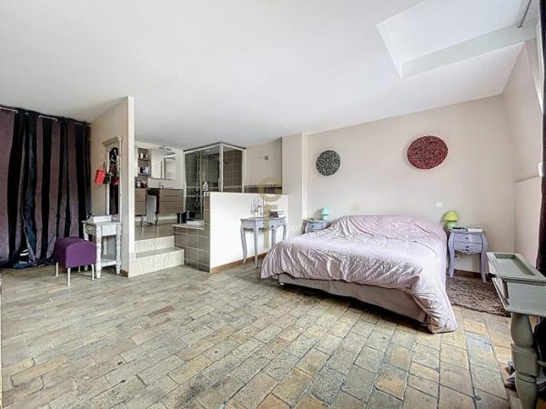 Maison mitoyenne 2 côtés Halluin Secteur Linselles-Vallée Lys 177 m²