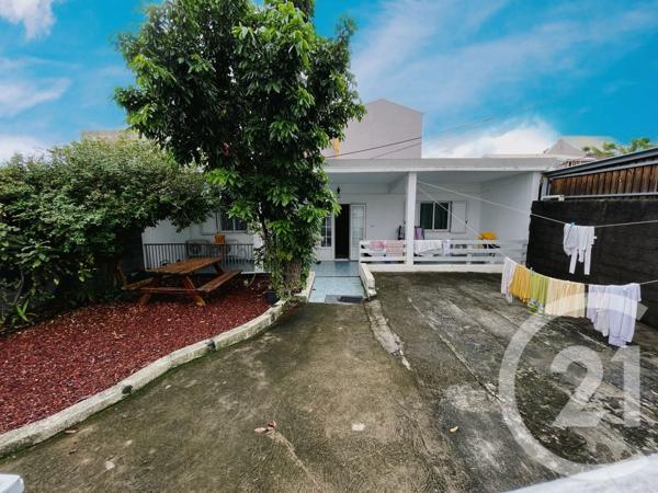 Maison à vendre  6 pièces - 134,18 m2 ST DENIS - 974