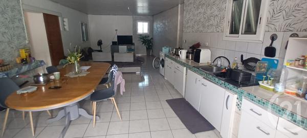 Maison à vendre  6 pièces - 134,18 m2 ST DENIS - 974