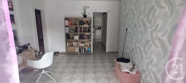 Maison à vendre  6 pièces - 134,18 m2 ST DENIS - 974