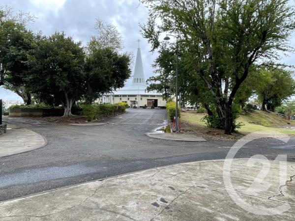 Maison à vendre  6 pièces - 134,18 m2 ST DENIS - 974