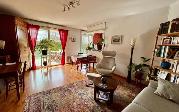 Appartement à vendre    3 pièces • 66,90 m2 Lons