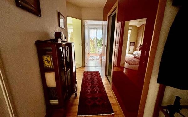 Appartement à vendre    3 pièces • 66,90 m2 Lons