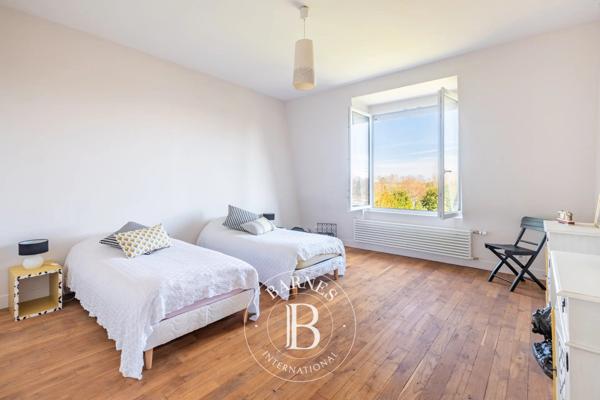 Villennes-sur-Seine, Maison  339 m² à vendre