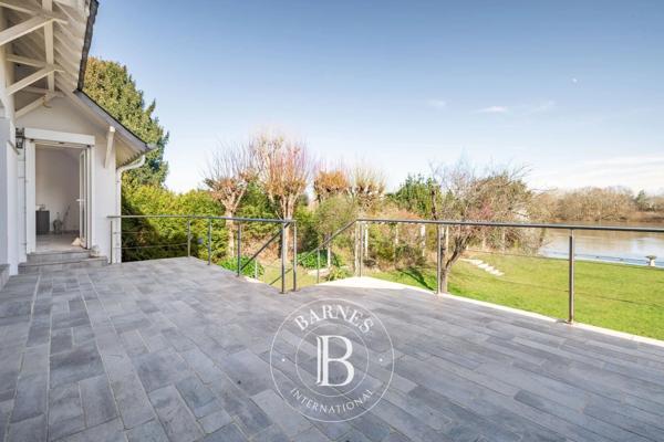Villennes-sur-Seine, Maison  339 m² à vendre