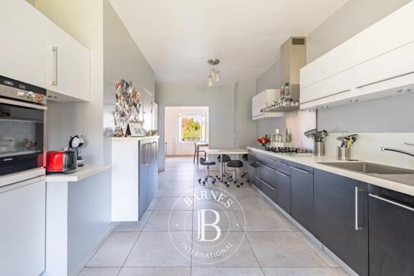 Villennes-sur-Seine, Maison  339 m² à vendre