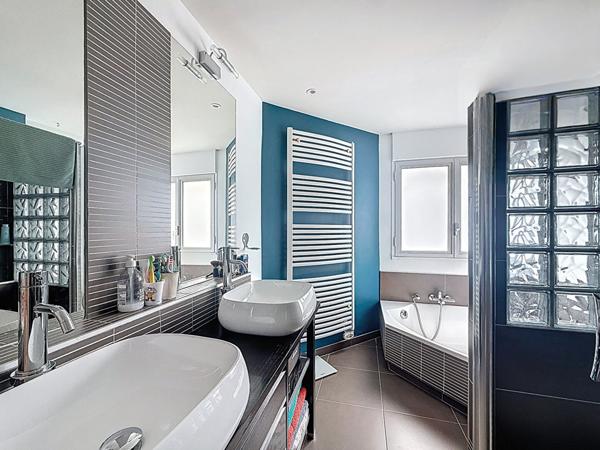 Duplex lumineux avec terrasse de 50 m² et véranda -Ramonville-Saint-Agne