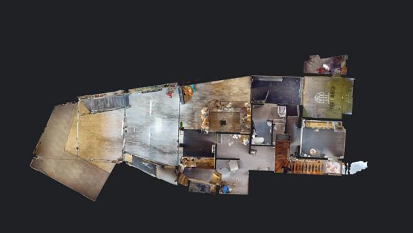 LOCAL COMMERCIAL 210 m2 + APPARTEMENT 70 m² T3 AVEC TERRASSE