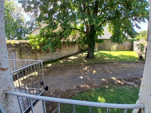 Triplex 2 chambres (possibilité 3) . Site agréable