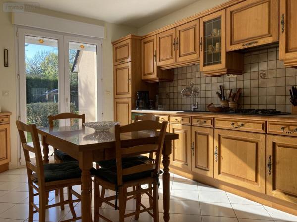 Maison à vendre à Bonchamp-lès-Laval en Mayenne (53960), ref : 53007-2189