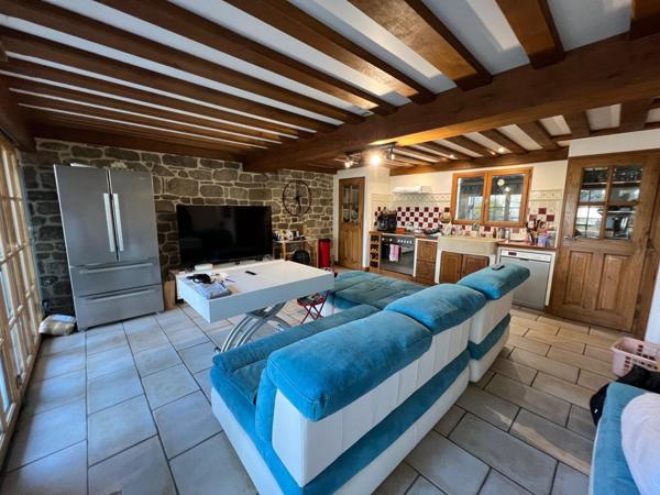 Ensemble immobilier en pierre avec beaucoup de cachet !