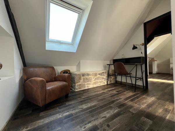 Ensemble immobilier en pierre avec beaucoup de cachet !