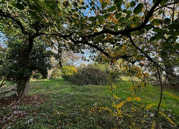 Maison à vendre    5 pièces •  Longages