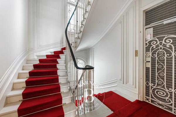 Paris 10ème, Appartement 3 Chambres -  134 m² à vendre