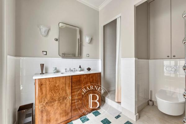 Paris 10ème, Appartement 3 Chambres -  134 m² à vendre