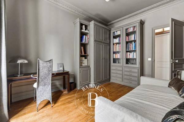 Paris 10ème, Appartement 3 Chambres -  134 m² à vendre