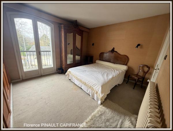 Ensemble immmobilier maison de ville et maison à rénover