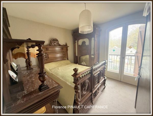 Ensemble immmobilier maison de ville et maison à rénover