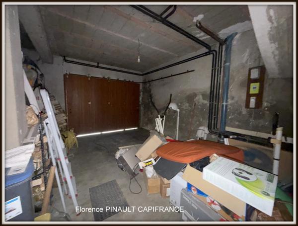 Ensemble immmobilier maison de ville et maison à rénover