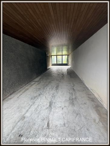 Ensemble immmobilier maison de ville et maison à rénover