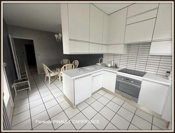 Ensemble immmobilier maison de ville et maison à rénover